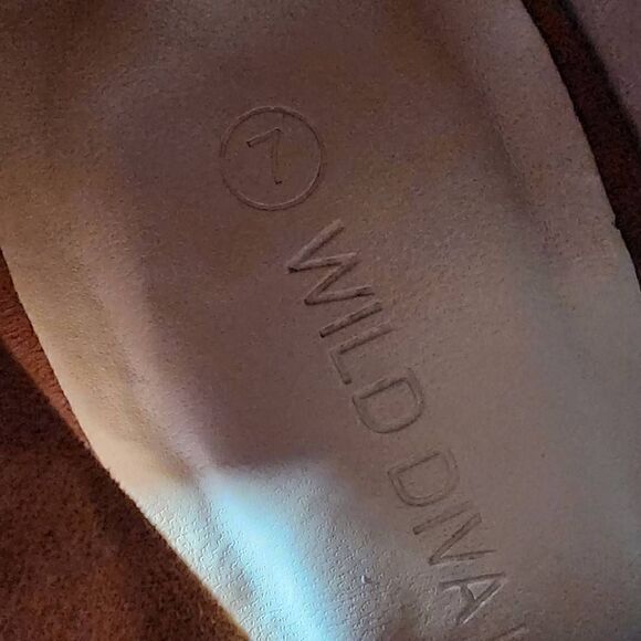 Wild Diva Lounge Suede Lace Up Platform Heeled Ankle Strap Sandals Brown Size 7 - Picture 7 of 9